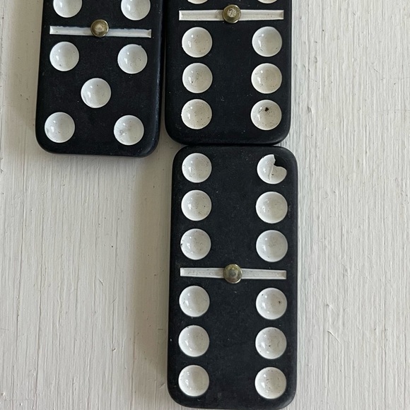 NFL Raiders Dominoes - Picture 4 of 6